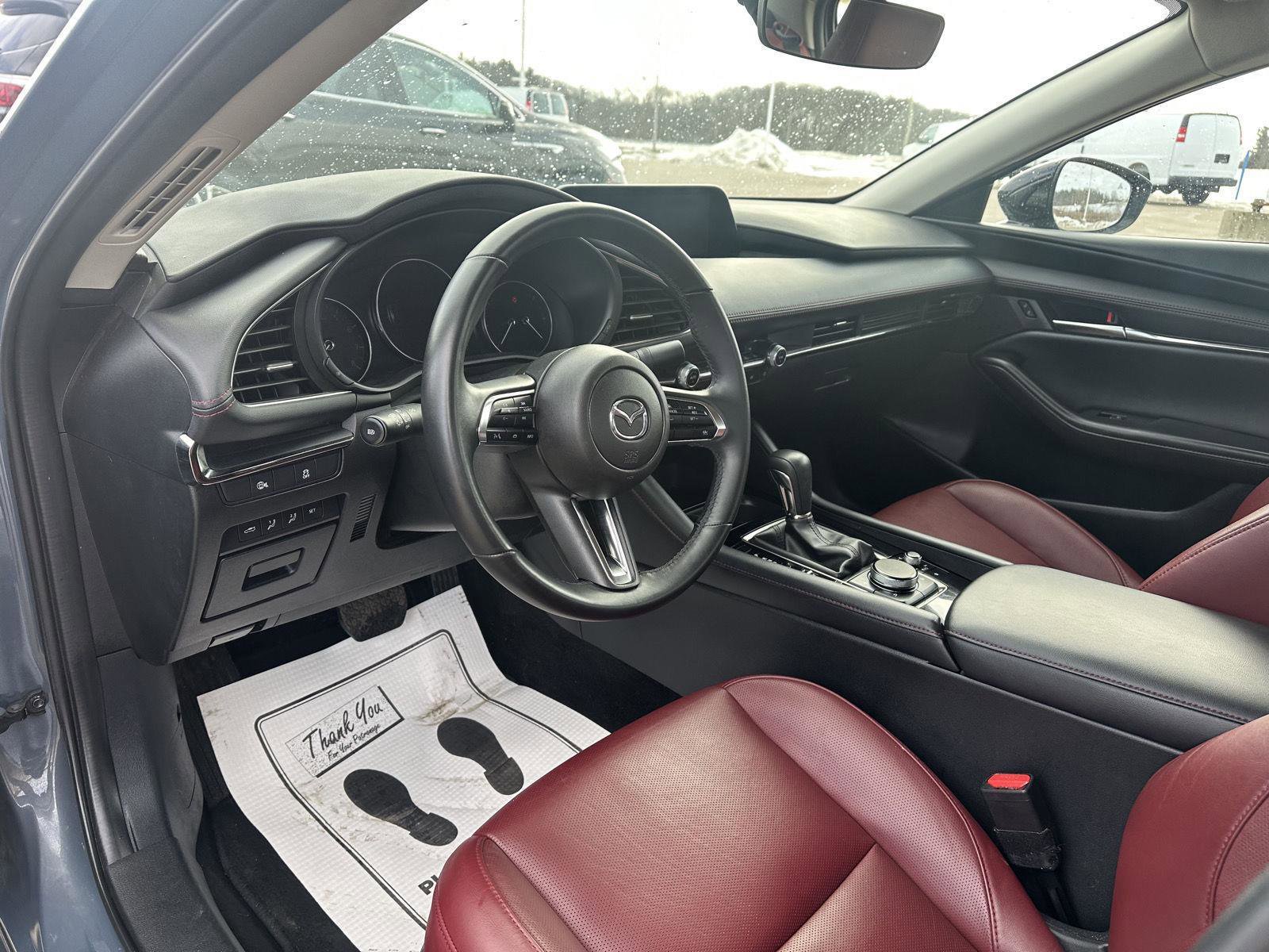 Used 2025 MAZDA MAZDA3 s image 19