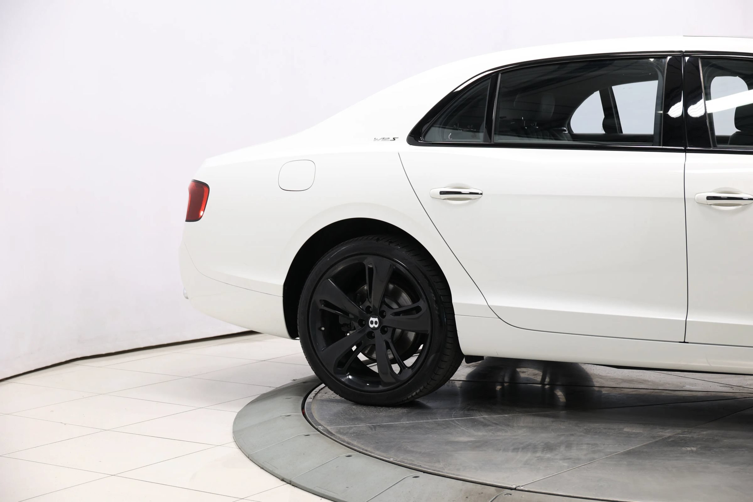 Used 2018 Bentley Flying Spur S W12 AWD/4WD image 72