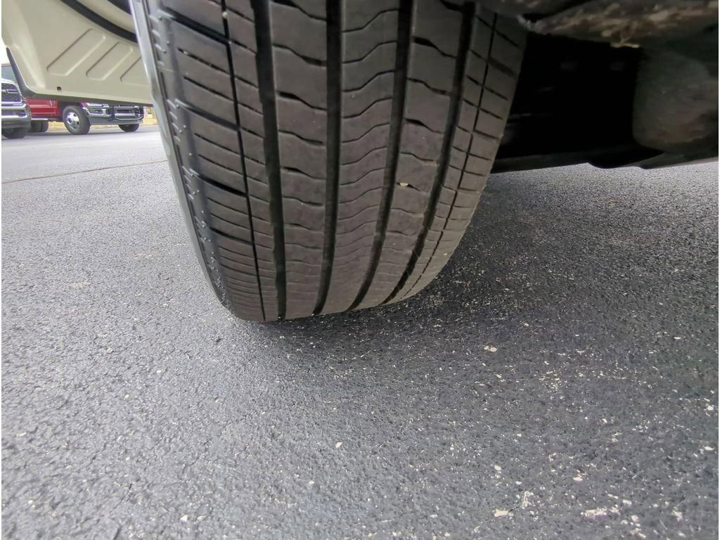 Used 2025 Ford Mustang Mach-E Premium image 28