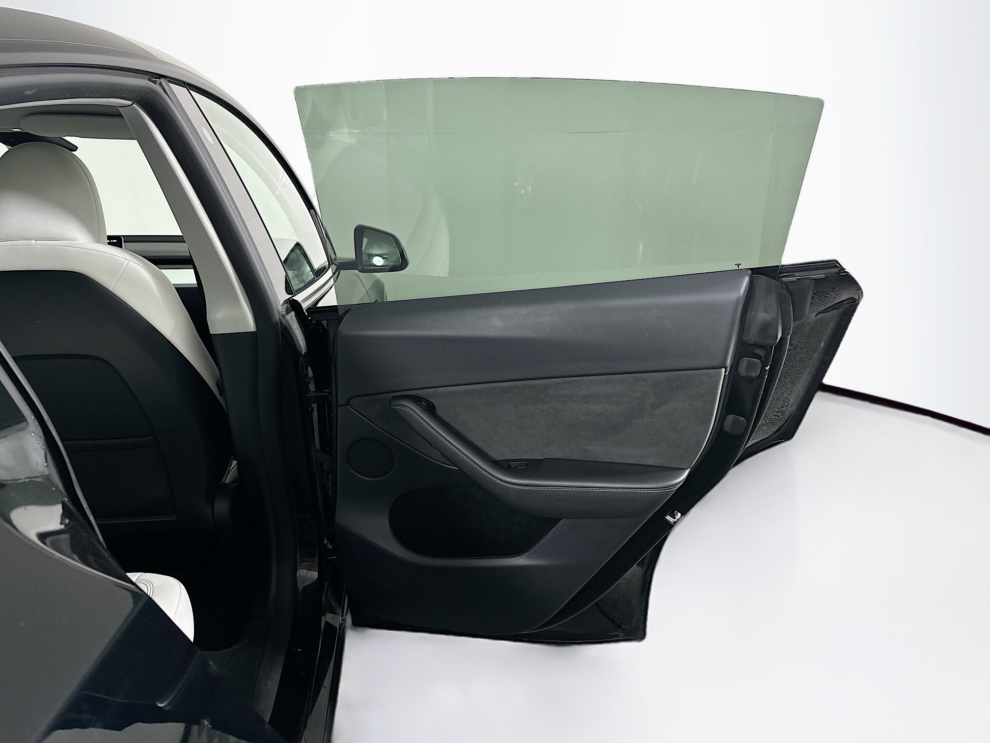 Used 2023 Tesla Model Y Performance AWD/4WD image 30