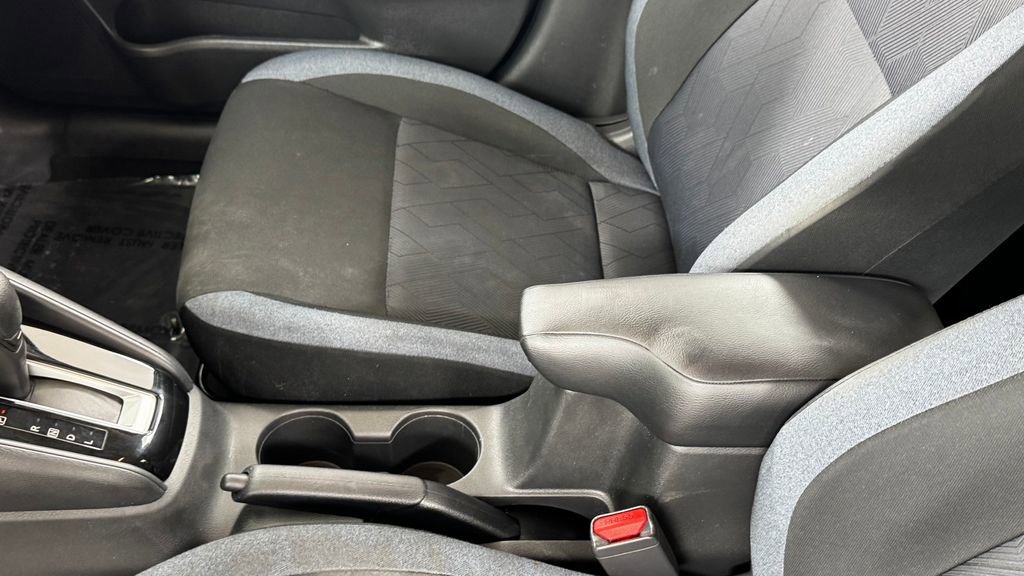 Used 2023 Nissan Versa SV FWD image 30