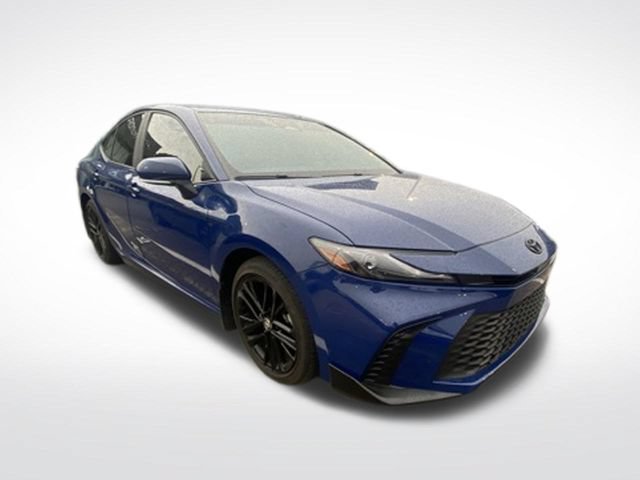 Used 2025 Toyota Camry SE FWD image 11