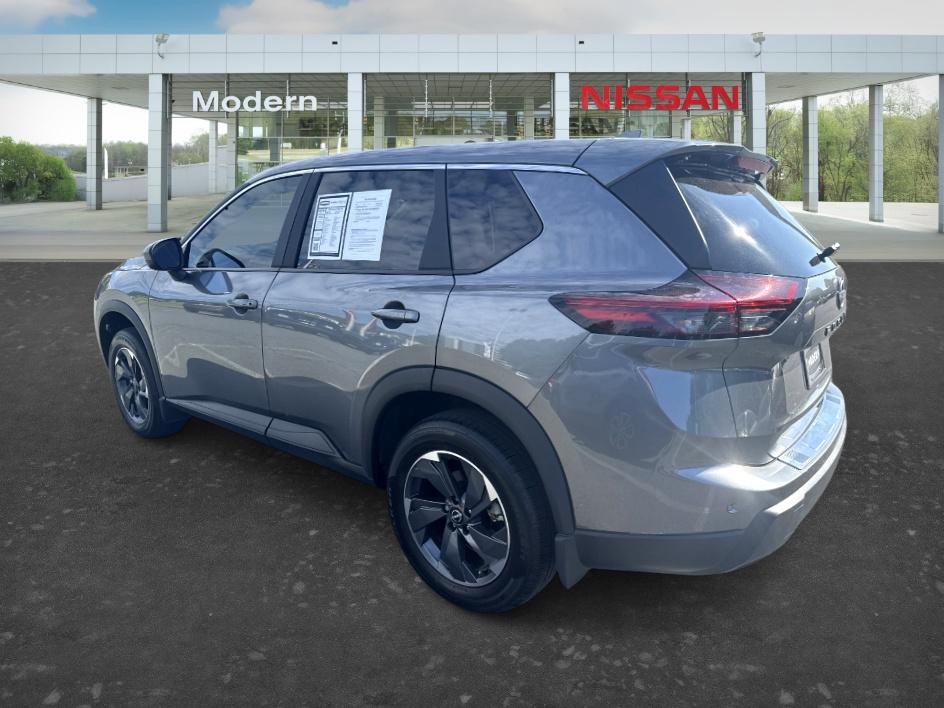 Certified 2026 Nissan Rogue SV w/ Cold Weather Package FWD image 3
