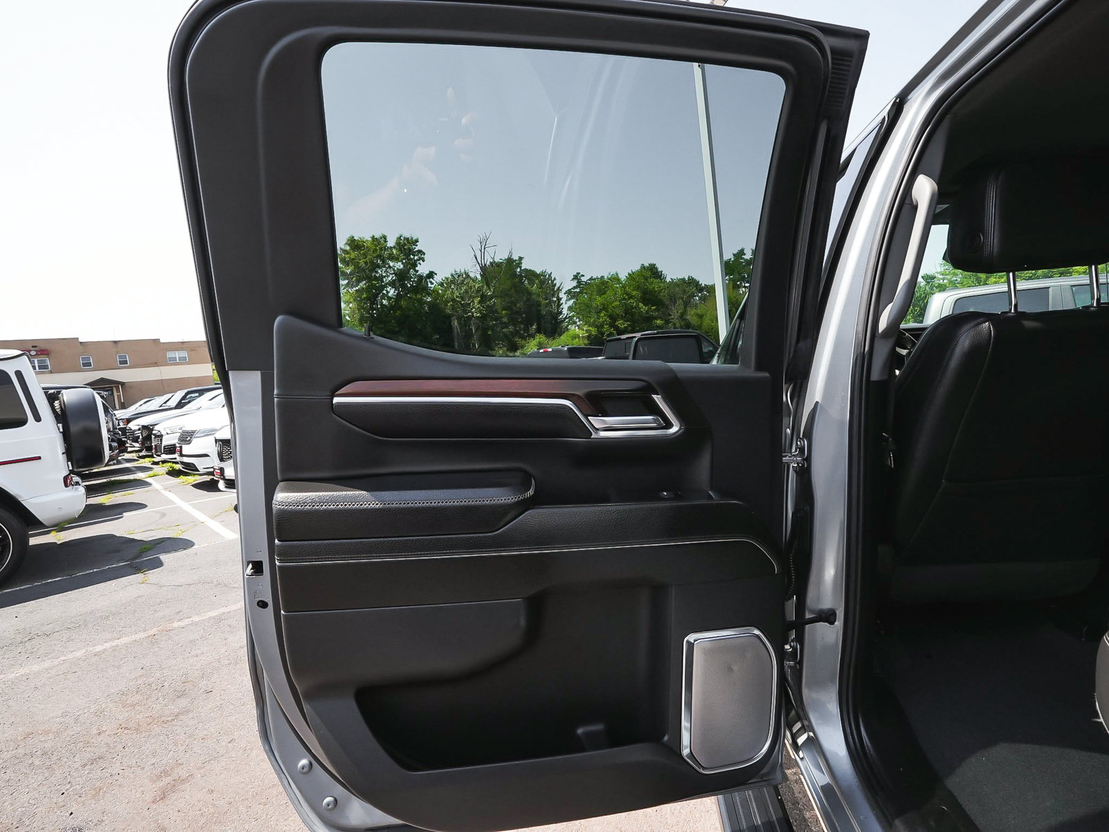Used 2024 GMC Sierra 1500 Denali AWD/4WD image 13