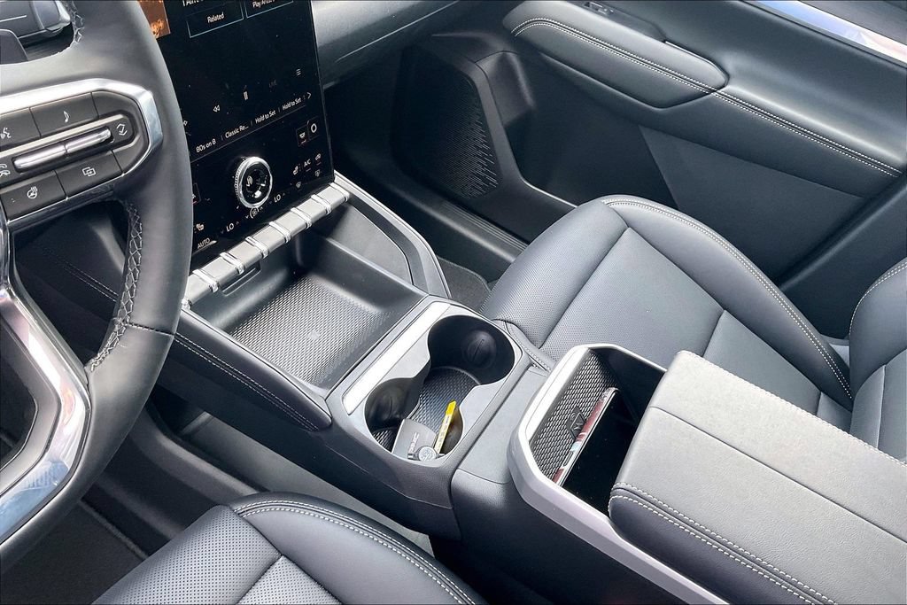 New 2027 GMC Terrain Elevation w/ Elevation Premium Package FWD image 23