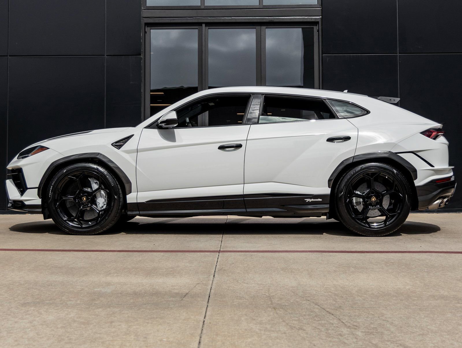 Used 2024 Lamborghini Urus Performante image 9