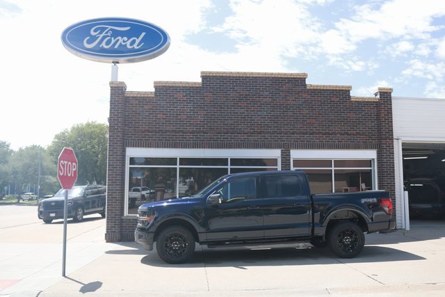 New 2025 Ford F150 XLT w/ Equipment Group 302A MID image 1