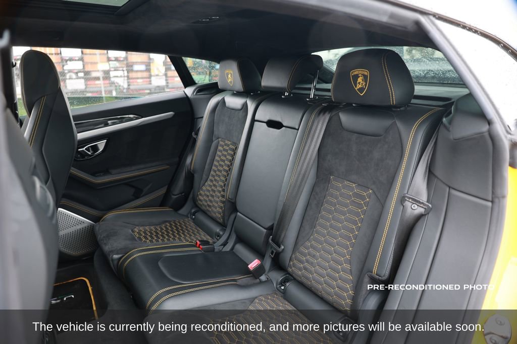 Used 2019 Lamborghini Urus image 12