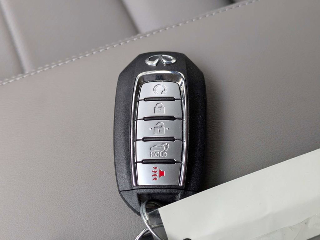 Used 2023 INFINITI QX50 Sensory image 41