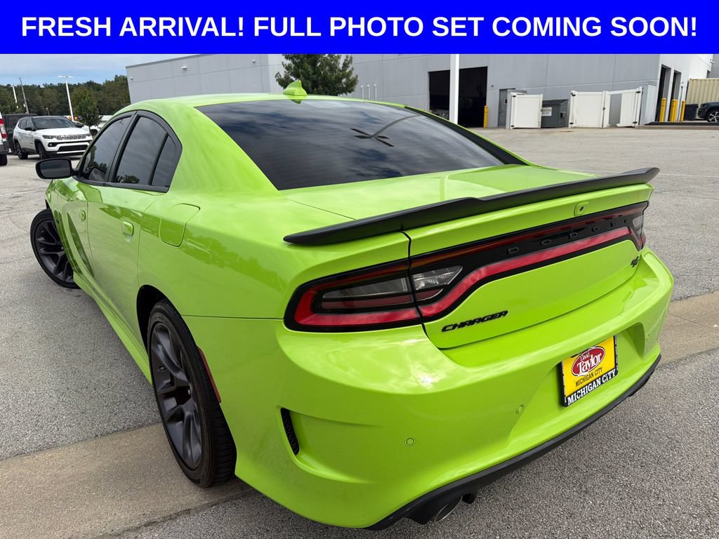 Used 2023 Dodge Charger R/T w/ Performance Handling Group RWD image 6