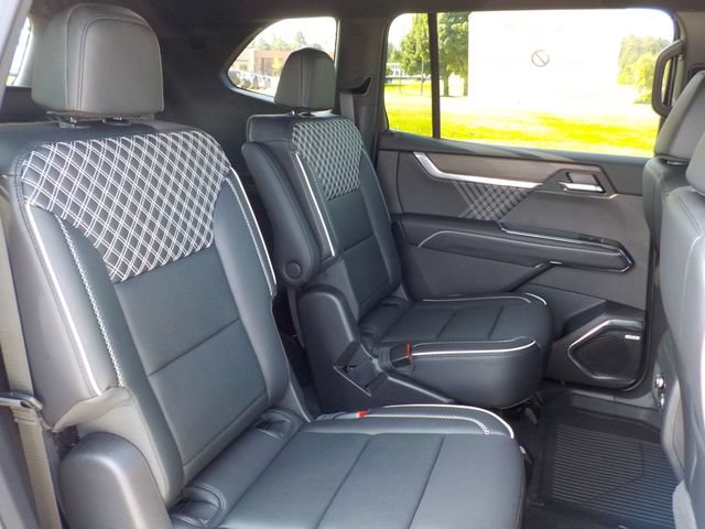 New 2026 GMC Acadia Denali w/ Super Cruise Package AWD/4WD image 26