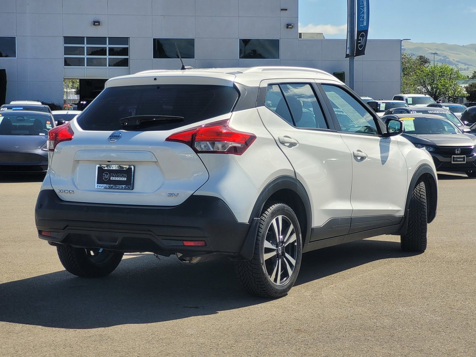Used 2020 Nissan Kicks SV image 7