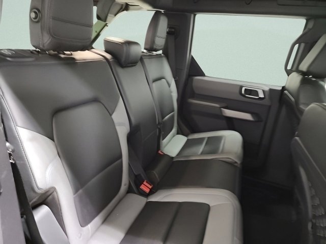 Used 2022 Ford Bronco Black Diamond image 17