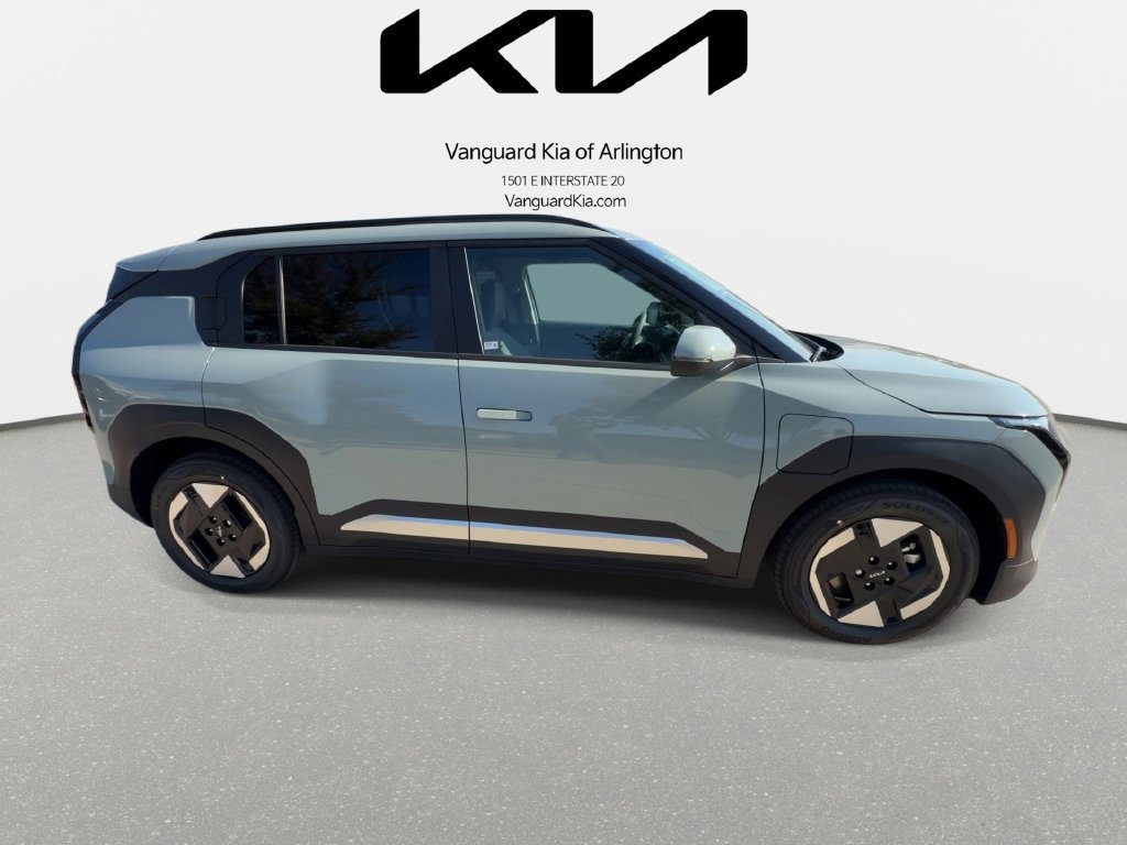 New 2027 Kia EV3 Wind FWD image 10