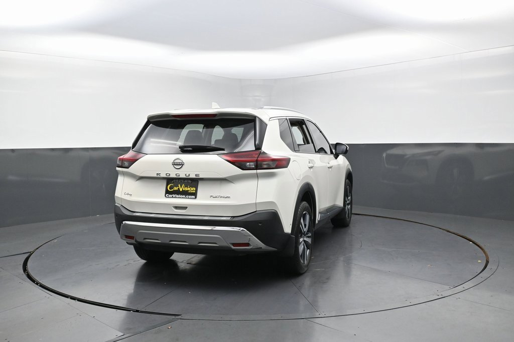Used 2022 Nissan Rogue Platinum w/ Head-Up Display Package image 9