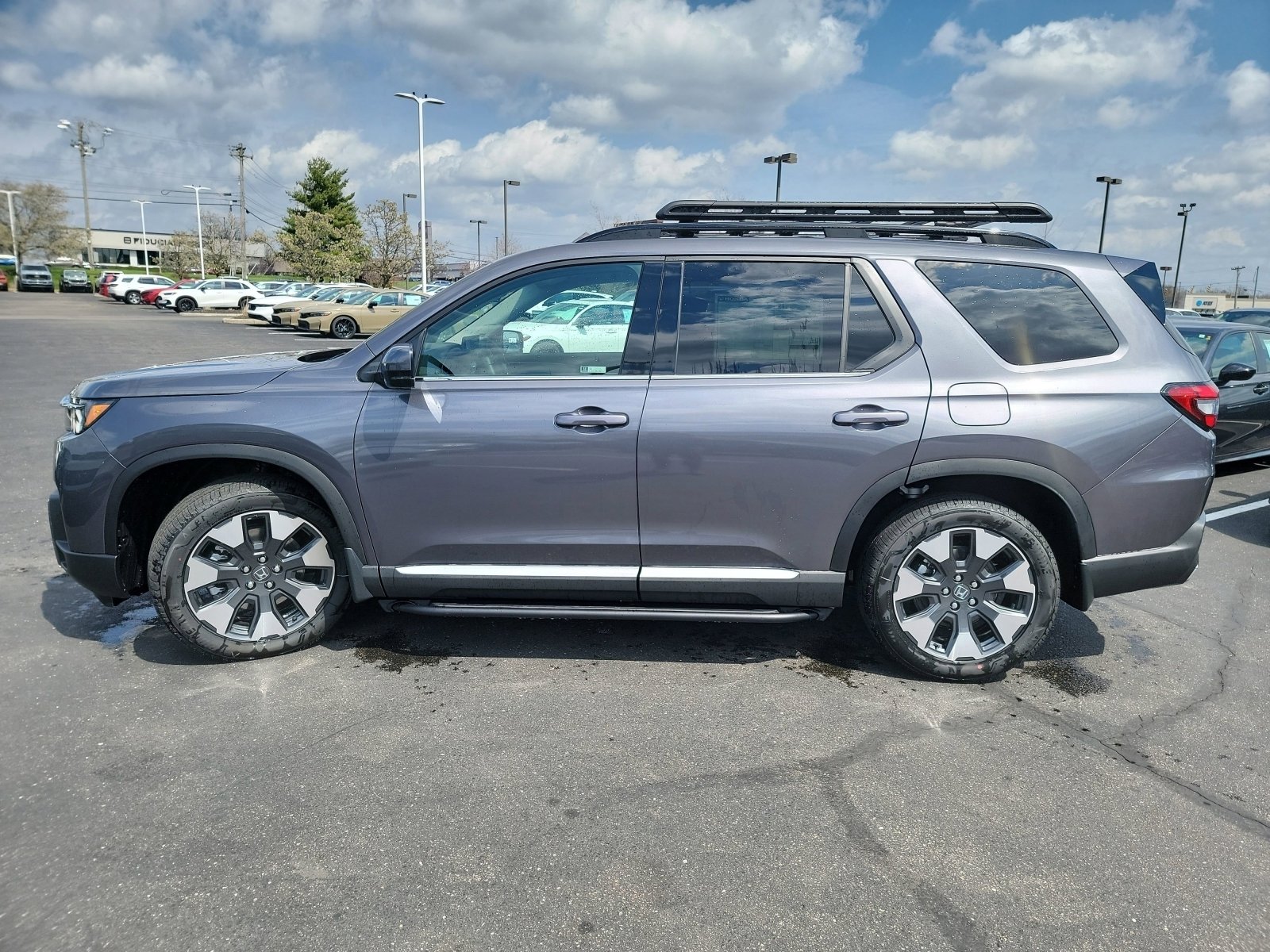 New 2026 Honda Pilot Touring image 4