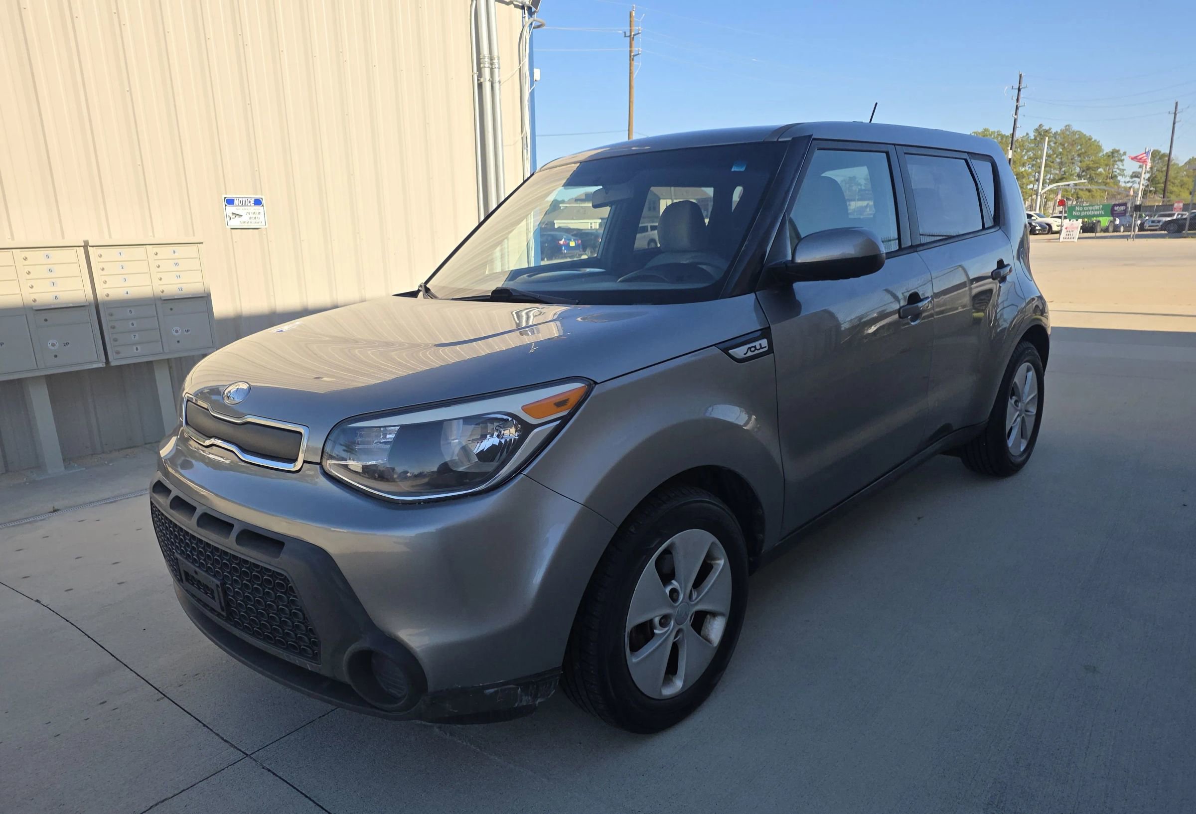 Used 2015 Kia Soul EV FWD image 2