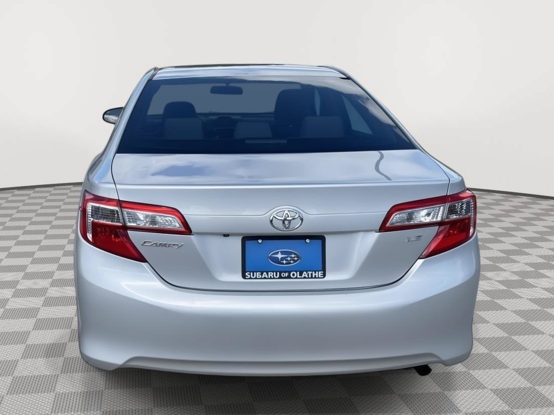 Used 2014 Toyota Camry LE FWD image 13
