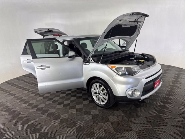 Used 2019 Kia Soul + FWD image 15