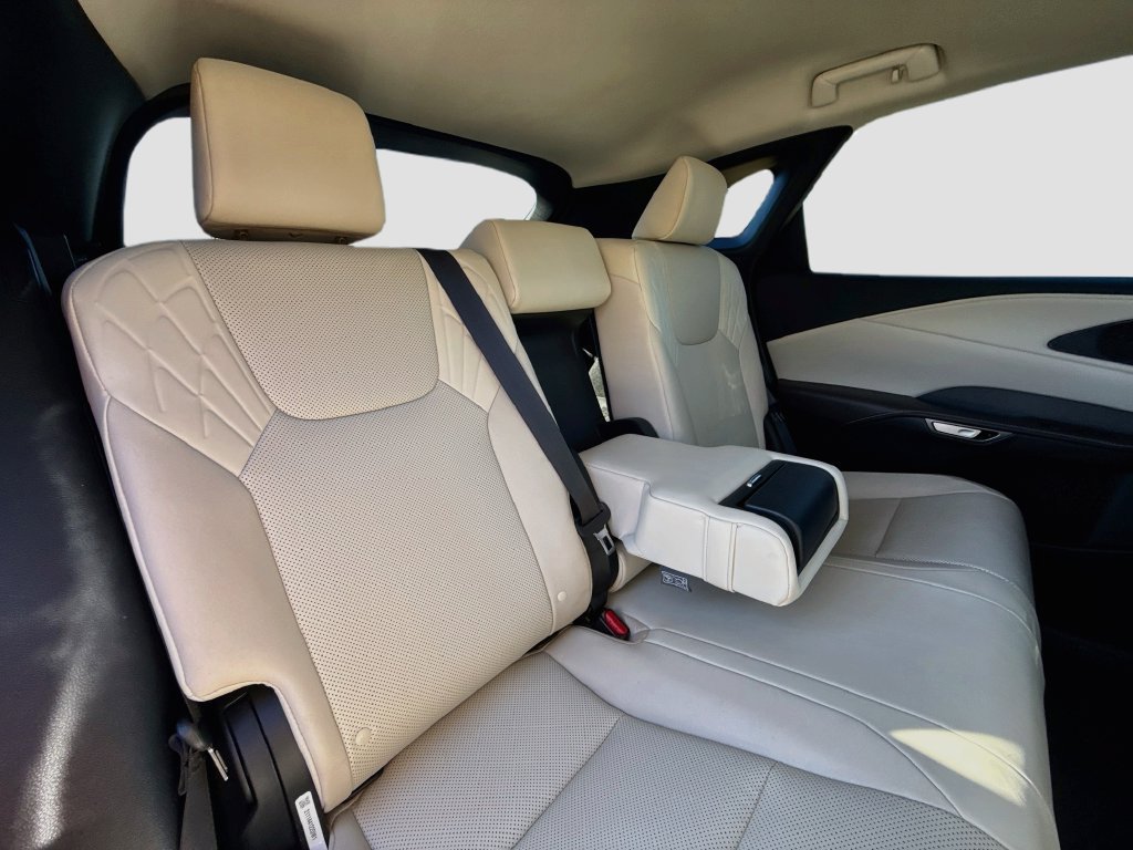 Used 2024 Lexus RX 350h w/ Accessory Package (P1) AWD/4WD image 31