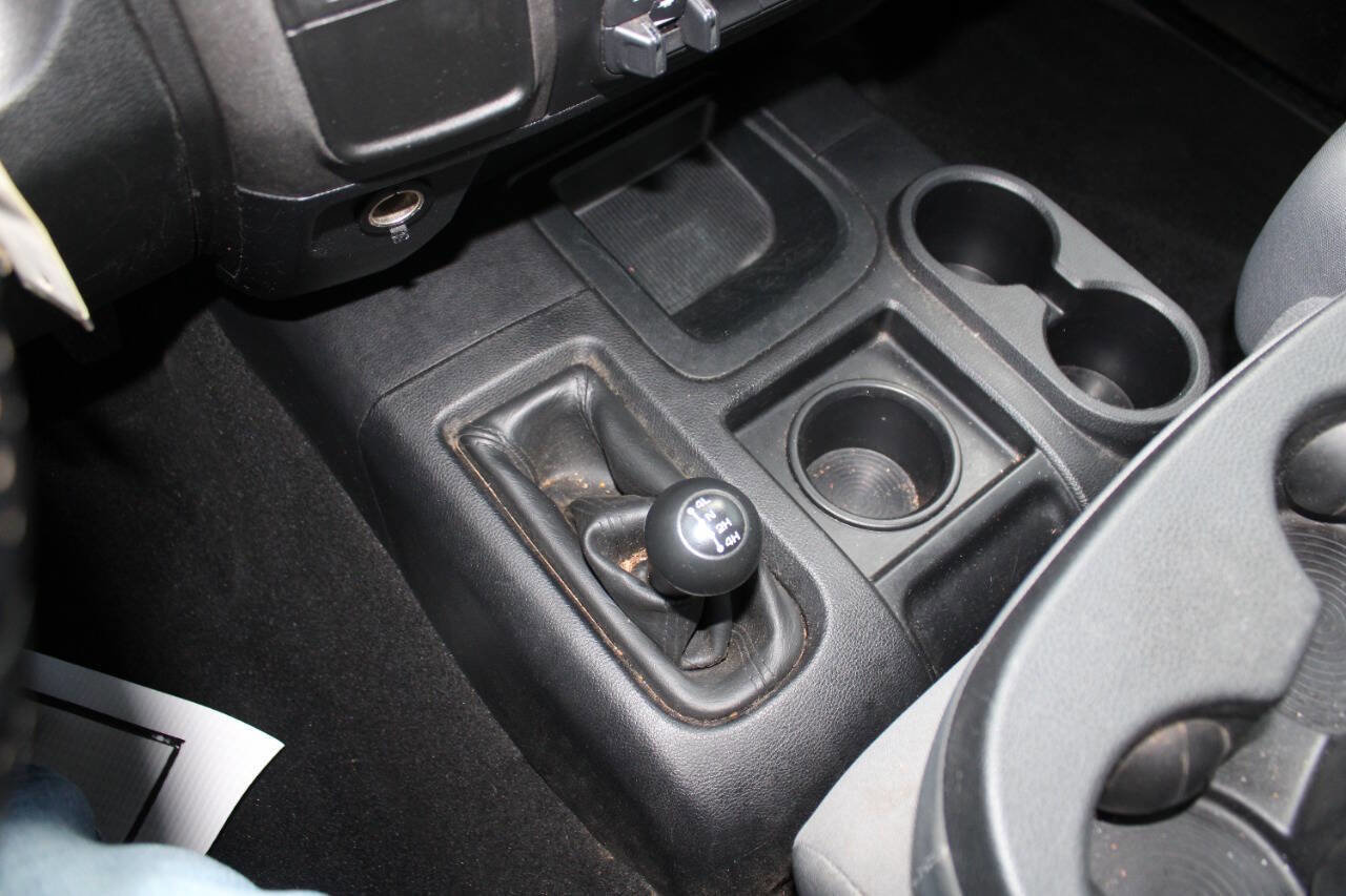 Used 2018 RAM 2500 Tradesman w/ Chrome Appearance Group image 30