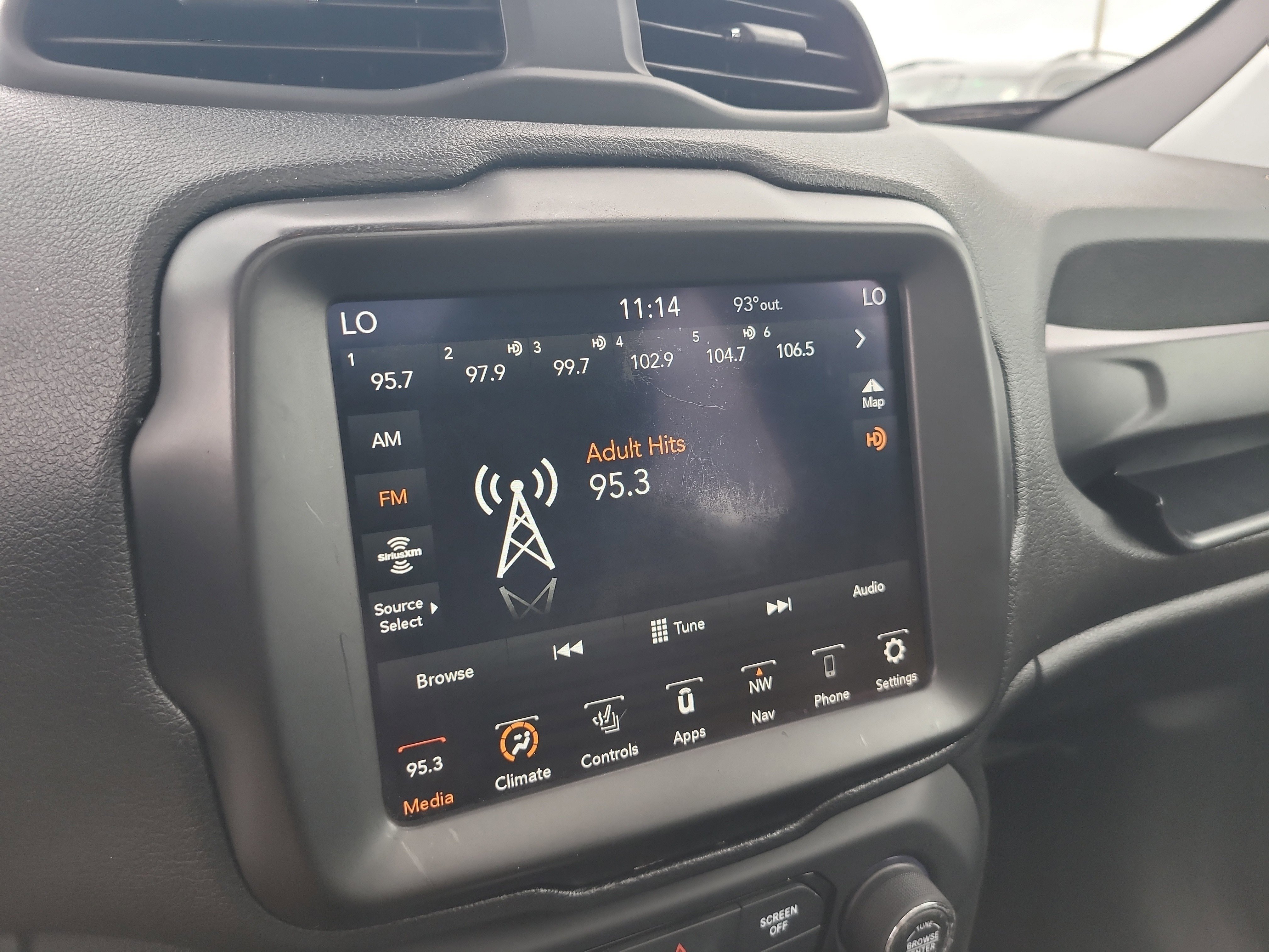 Used 2021 Jeep Renegade Limited w/ Sun & Sound Group AWD/4WD image 21