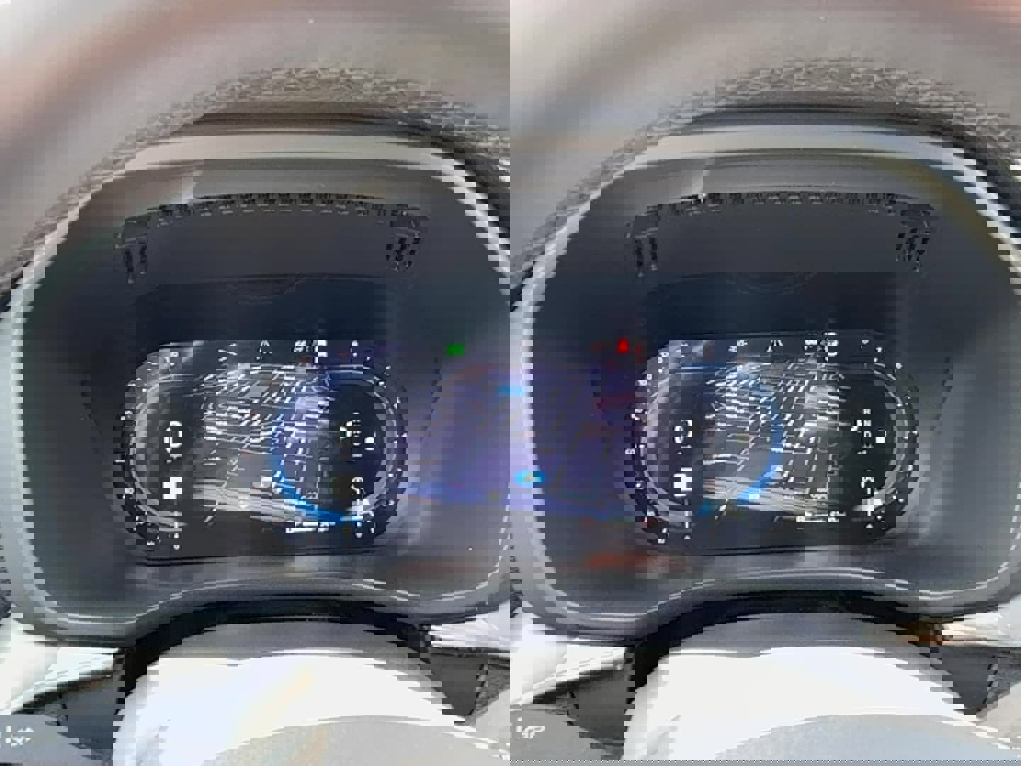 Used 2025 Volvo XC60 B5 Core image 17