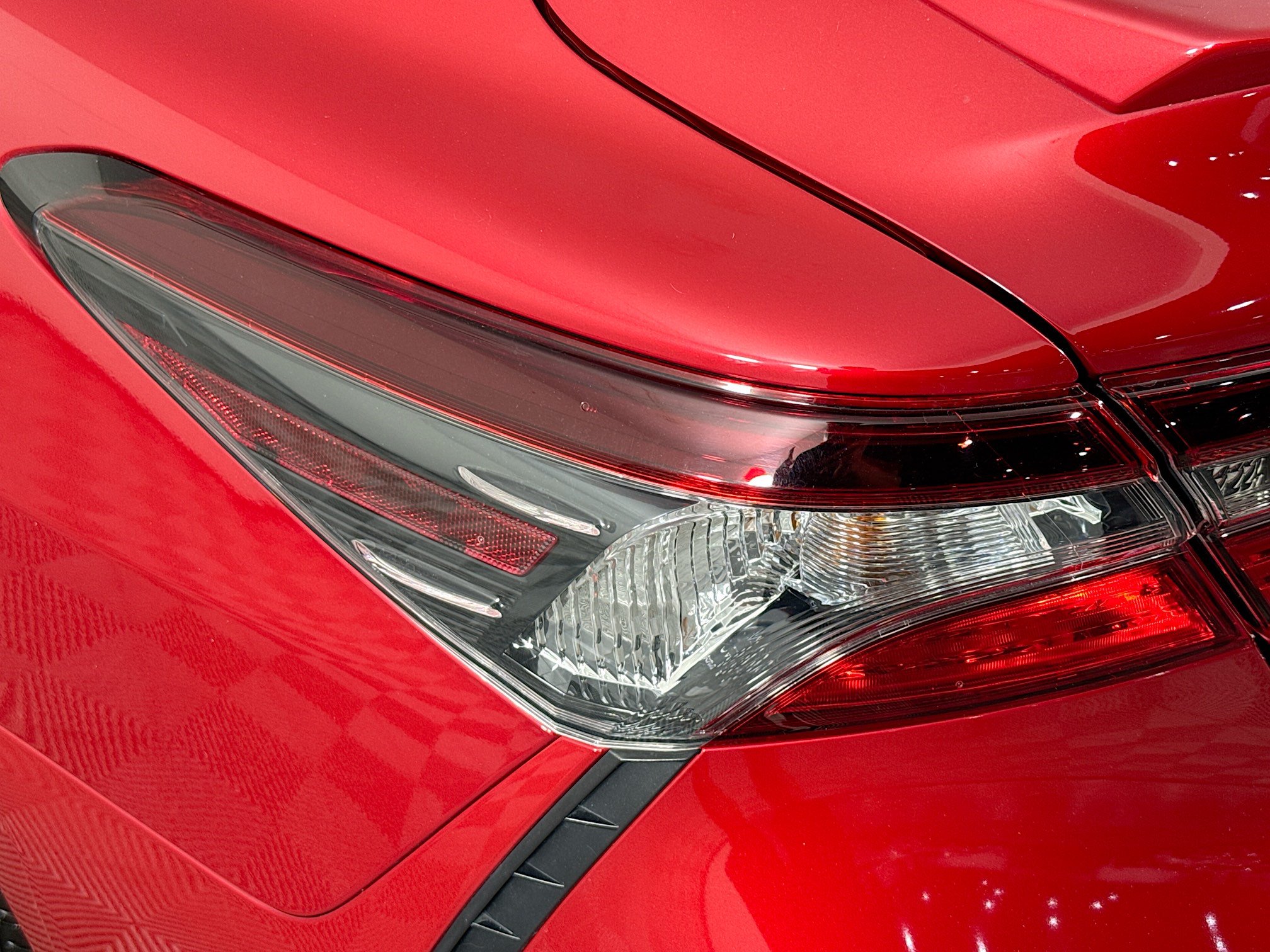 Used 2023 Toyota Camry SE w/ Cold Weather Package FWD image 34