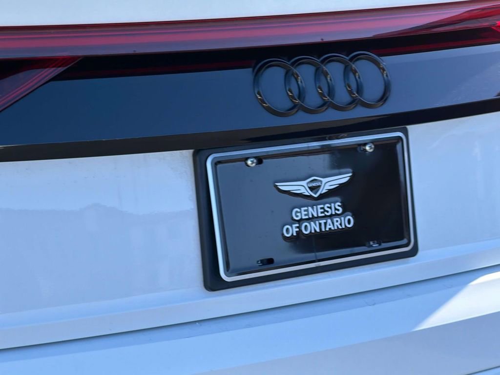 Used 2022 Audi Q8 Prestige image 19