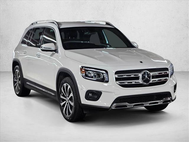Used 2022 Mercedes-Benz GLB 250 image 3