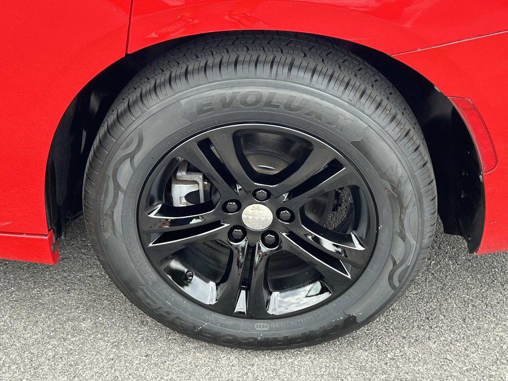 Used 2022 Dodge Charger SXT RWD image 17