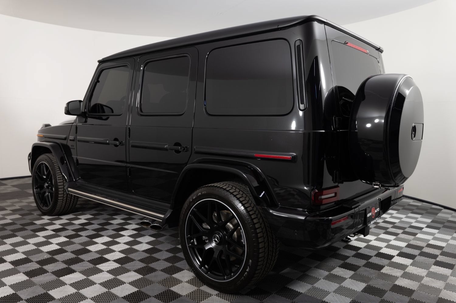 Used 2025 Mercedes-Benz G 63 AMG 4MATIC image 4