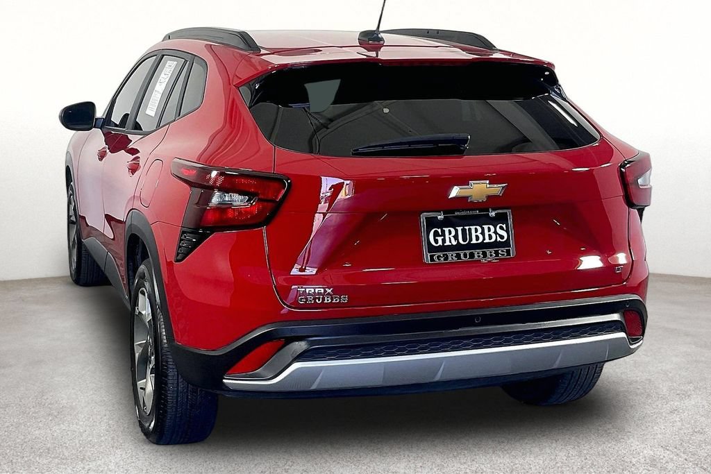 Used 2026 Chevrolet Trax LT w/ Driver Confidence Package FWD image 15
