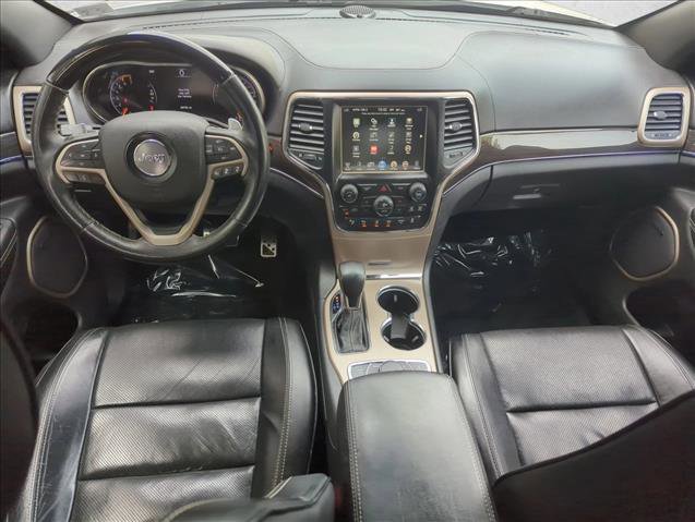 Used 2017 Jeep Grand Cherokee Overland w/ Jeep Active Safety Group AWD/4WD image 25