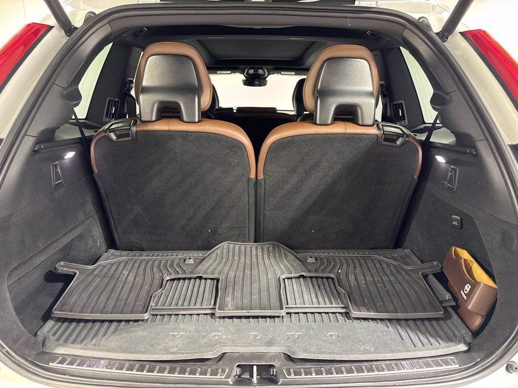 Certified 2024 Volvo XC90 B6 Ultimate w/ Protection Package Premier AWD/4WD image 30