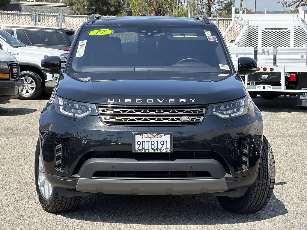 Used 2017 Land Rover Discovery SE AWD/4WD image 2