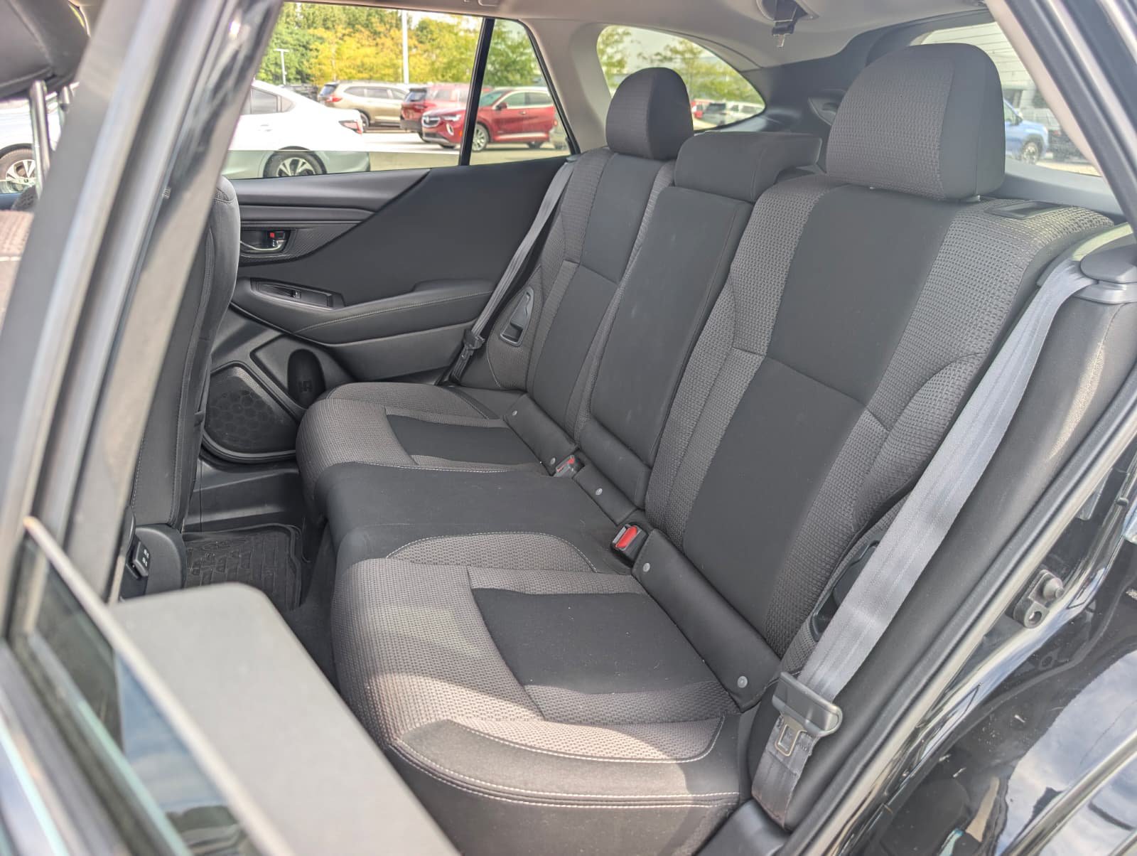 Used 2022 Subaru Outback Premium AWD/4WD image 27