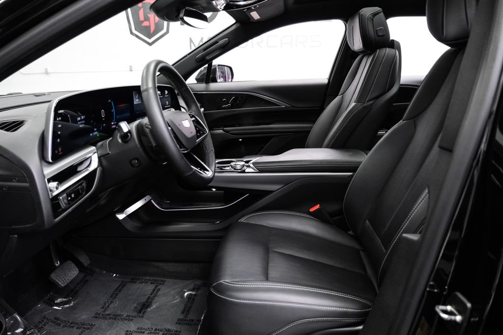 Used 2024 Cadillac Lyriq Sport AWD/4WD image 4