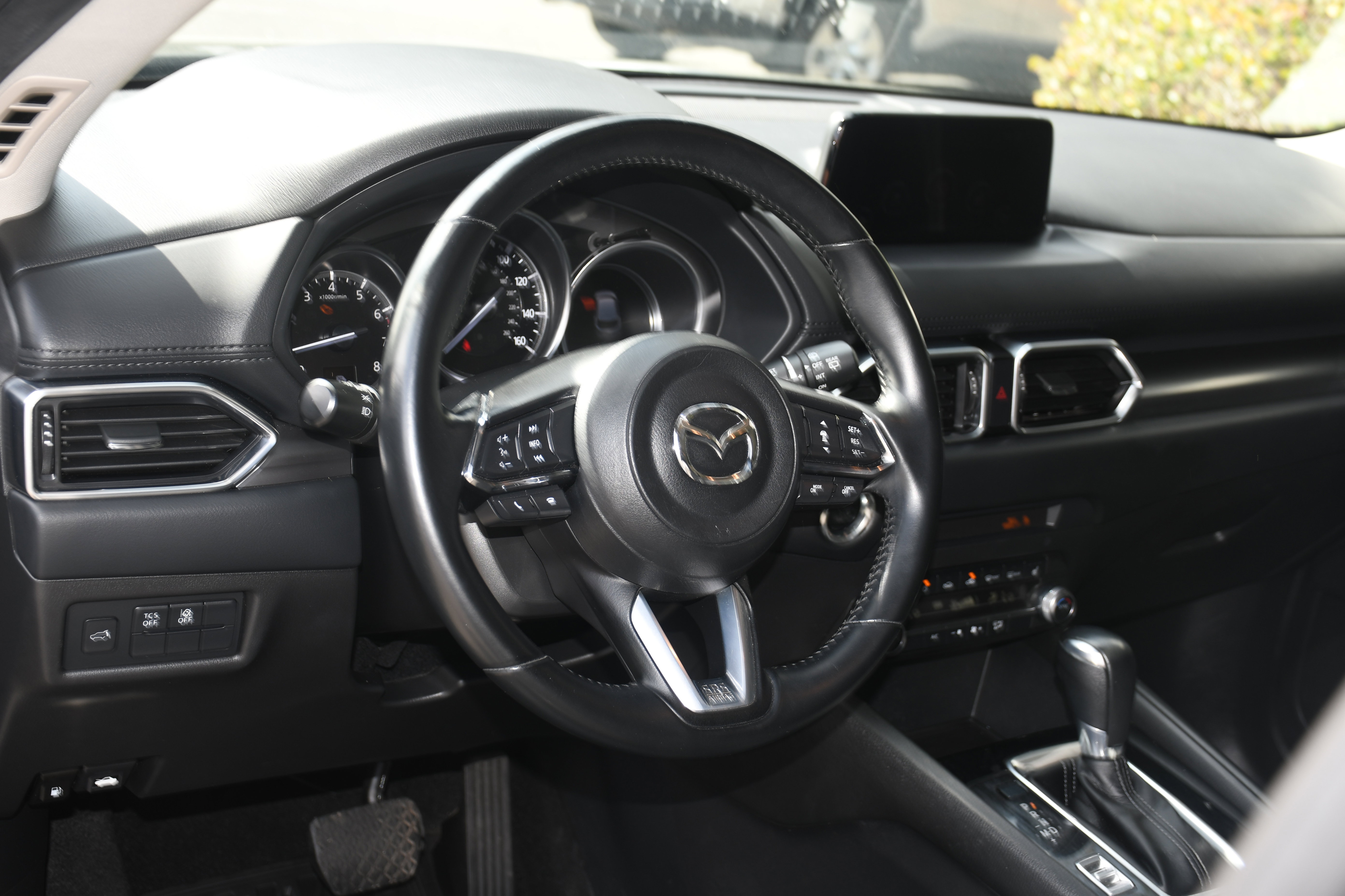 Used 2020 MAZDA CX-5 Touring image 9
