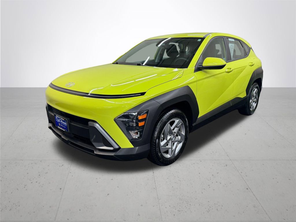Used 2024 Hyundai Kona SE image 2