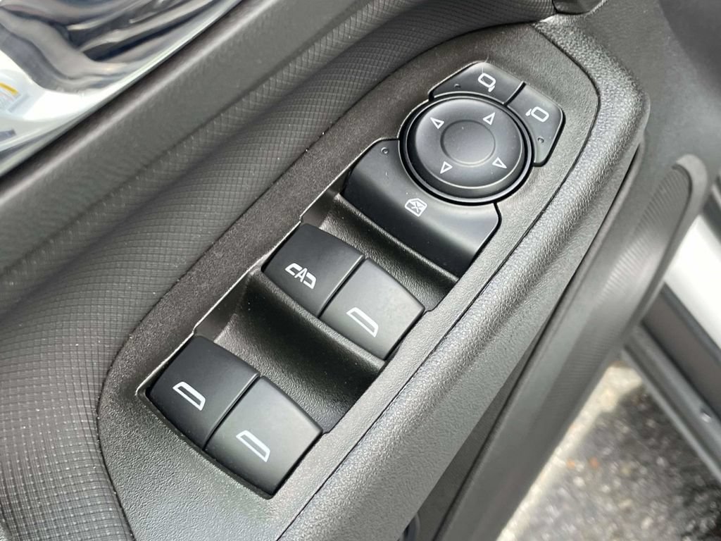 Used 2024 Chevrolet Equinox RS FWD image 26
