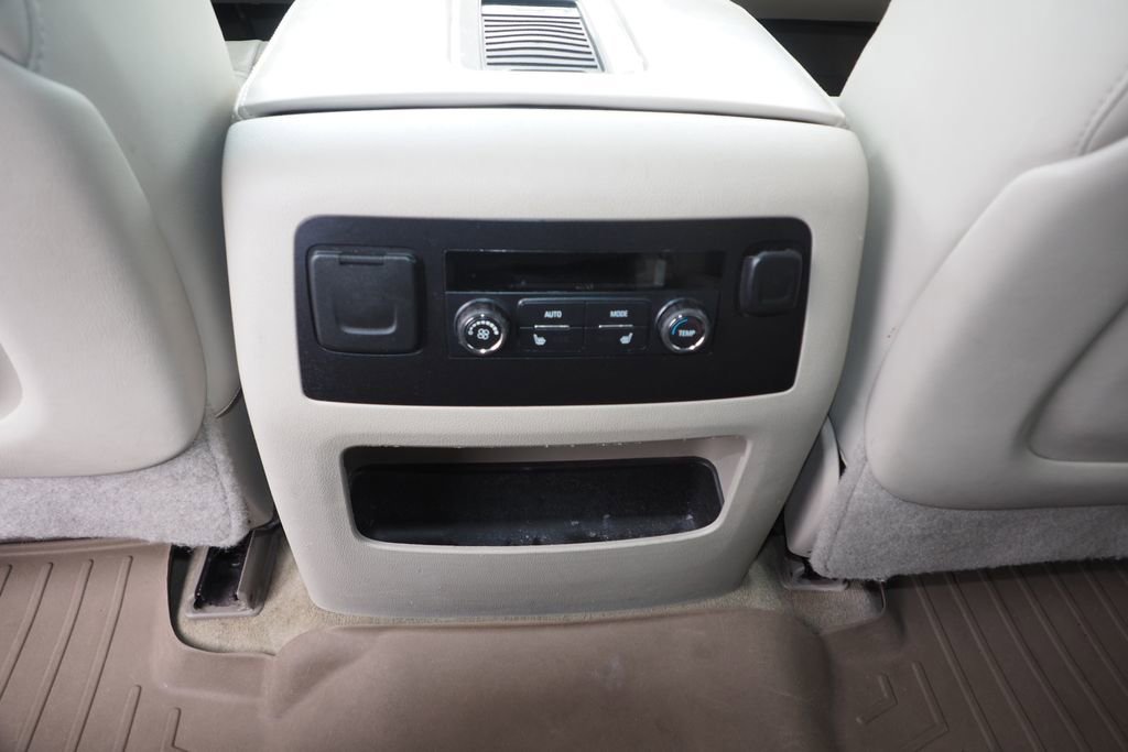 Used 2016 GMC Yukon Denali image 16