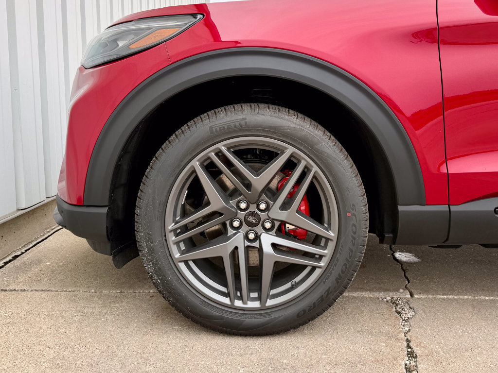 New 2026 Ford Explorer ST RWD image 37