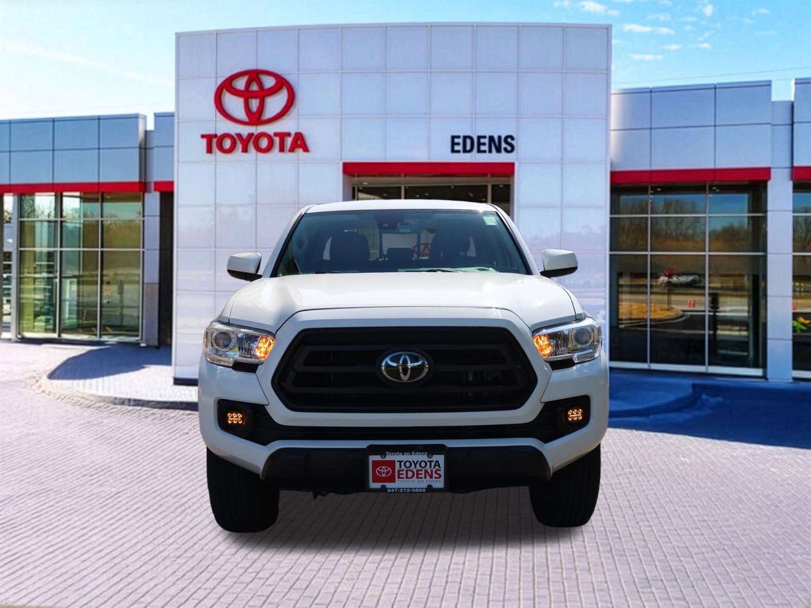 Used 2023 Toyota Tacoma SR AWD/4WD image 8