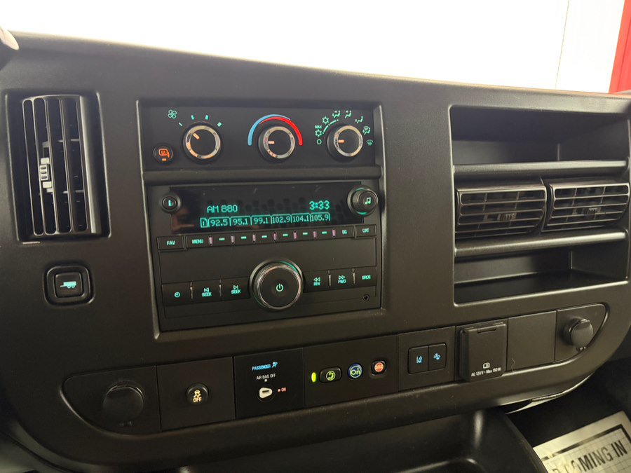 Used 2021 Chevrolet Express 3500 w/ Driver Convenience Package RWD image 32