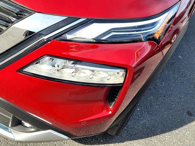 Used 2022 Nissan Rogue Platinum w/ Head-Up Display Package AWD/4WD image 13