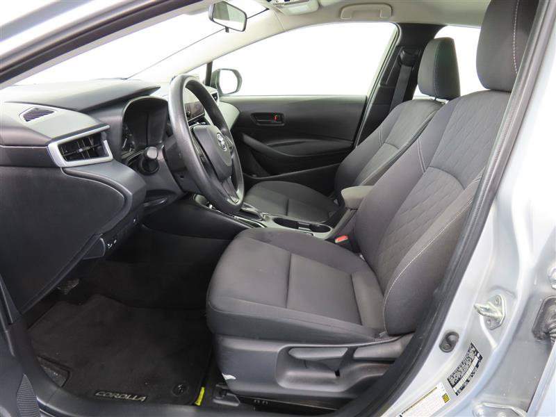 Used 2025 Toyota Corolla LE FWD image 15