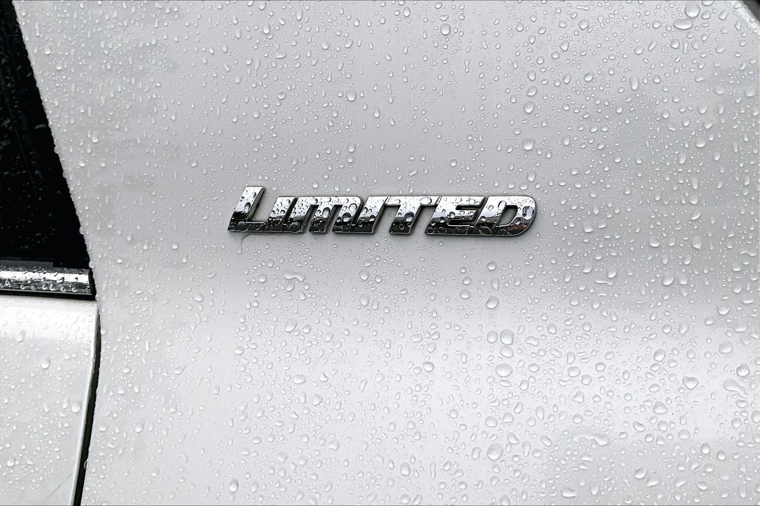 Used 2020 Toyota 4Runner Limited RWD image 8