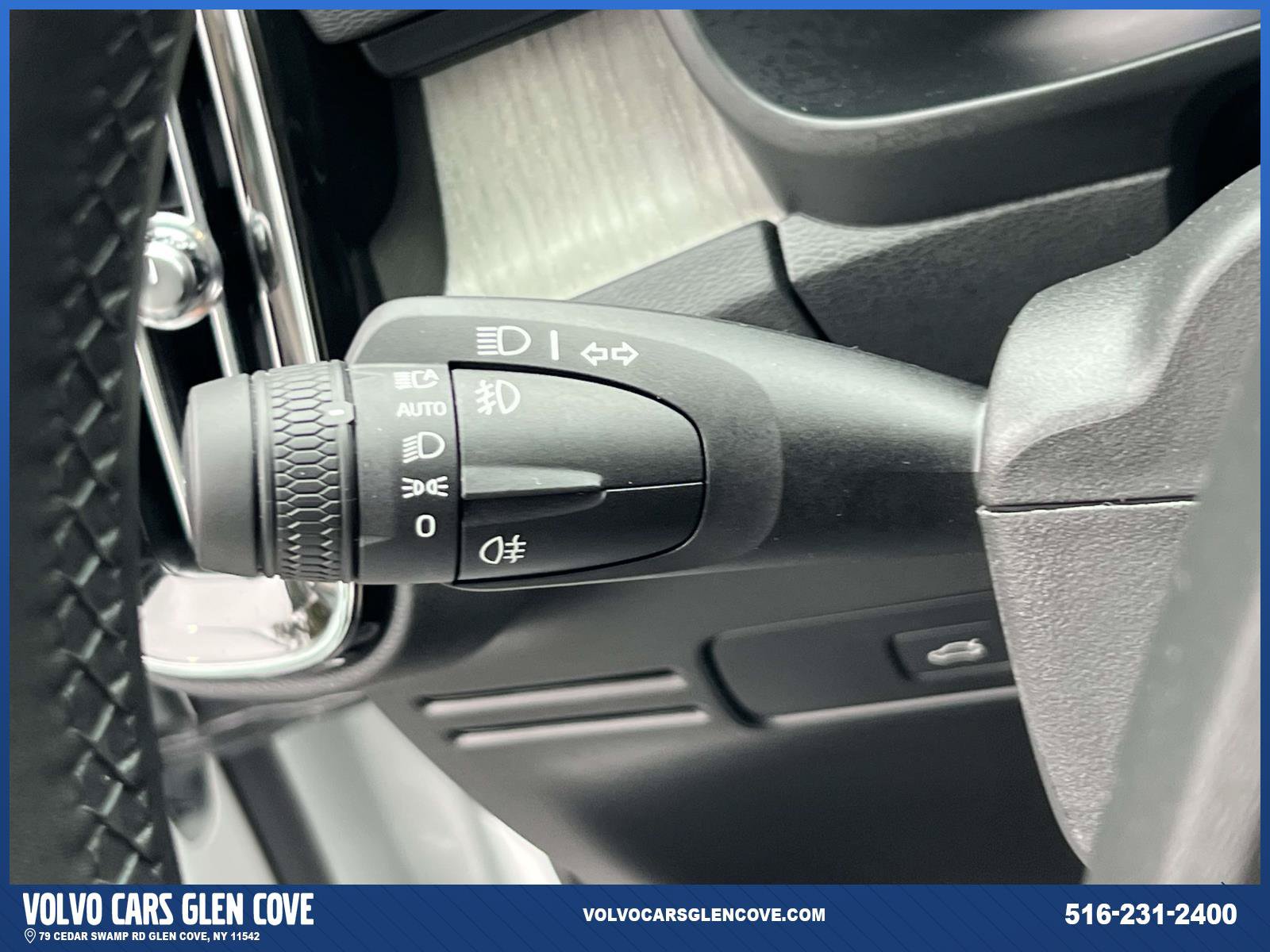 Used 2026 Volvo XC40 B5 Ultra w/ Climate Package AWD/4WD image 23