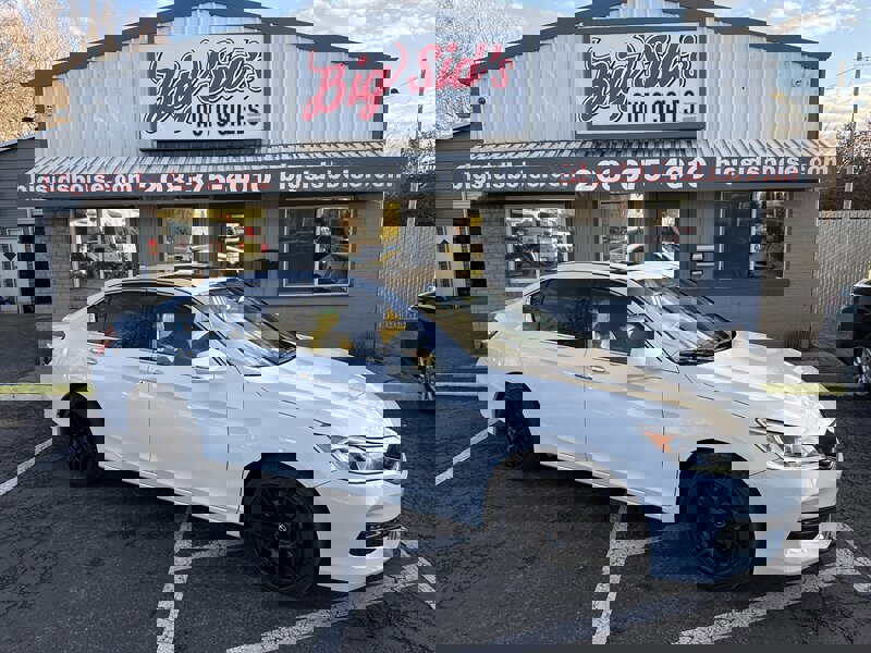 Used 2017 Honda Accord EX-L image 1